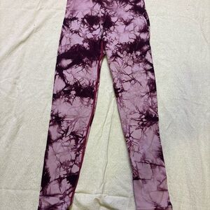 Tie-Dye Booty Enhancing Leggings